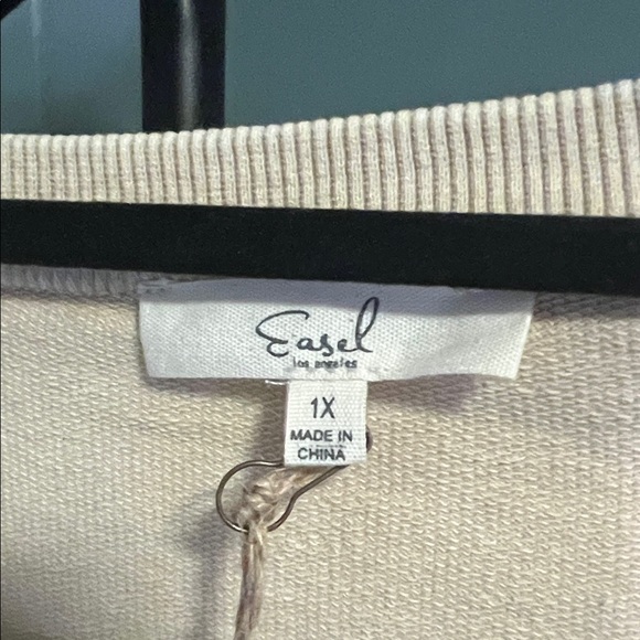 Easel Cream Crochet Detail Long Sleeve Top - Picture 2 of 9